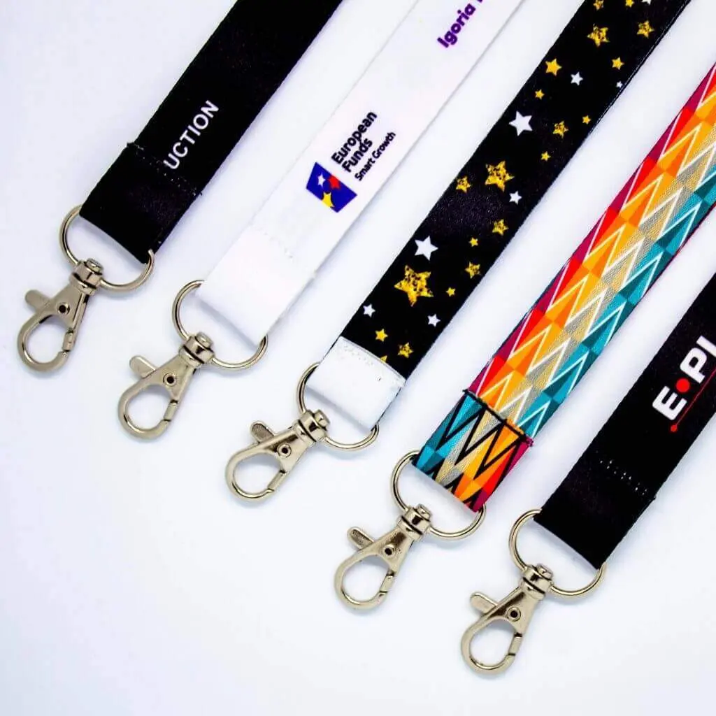 Custom lanyard hotsell keychain